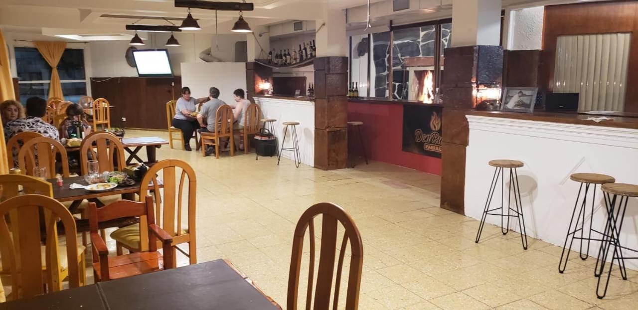 Hotel Caleta Olivia Hueso Per Luaran gambar